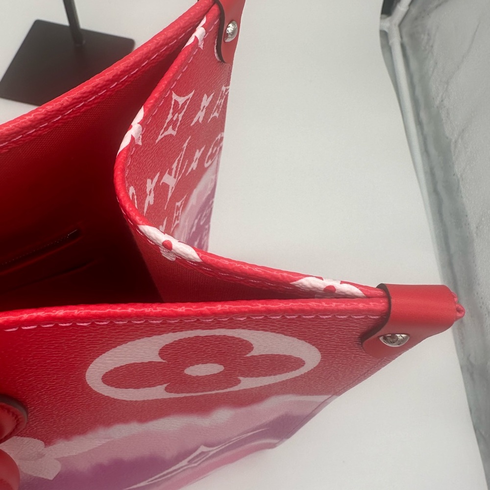 Louis Vuitton On the Go Red excellent used condition!!! - Picture 8 of 14